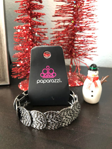 Radioactive Reflections Fashion Fixe Exclusive - December 2021 - Black Bracelet