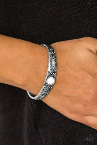 Singing Sahara - White Bracelet