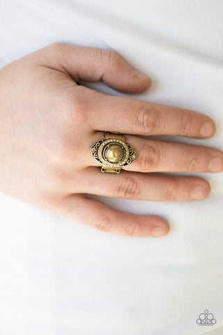 Pearl Posh-Brass Ring