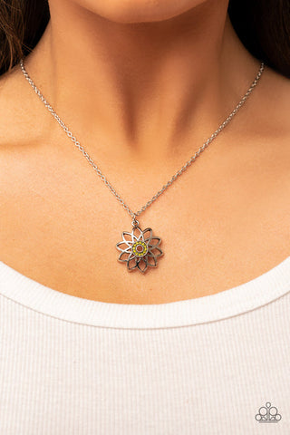 Farmstead Fairytale - Green Necklace