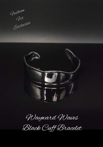 Wayward Waves Fashion Fix Exclusive September 2022 - Black Bracelet